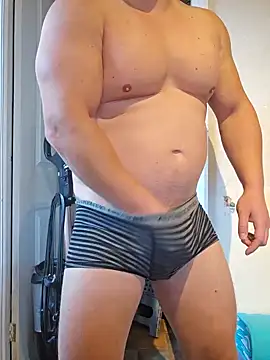 Snapshot of massivemax chatting on September 12, 8:47 am massivemax online show from September 12, 8:47 am