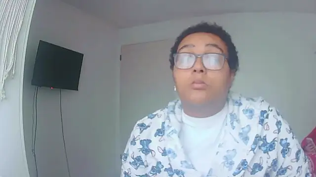 vanilla chocolate23 online show from January 11, 11:15 am