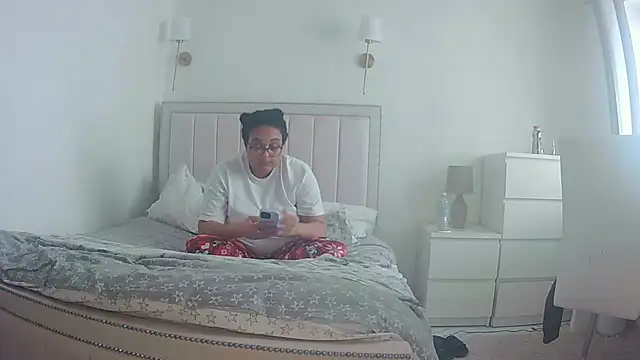 vanilla chocolate23 online show from February 23, 11:07 am