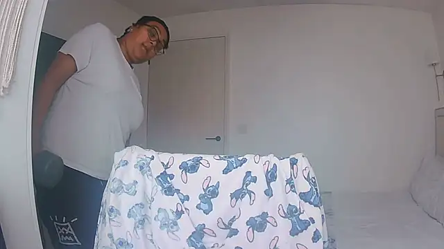 Snapshot of vanilla_chocolate23 chatting on March 29, 11:10 am vanilla chocolate23 online show from March 29, 11:10 am