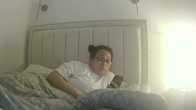 Snapshot of vanilla_chocolate23 chatting on April 8, 8:20 pm vanilla chocolate23 online show from April 8, 8:20 pm