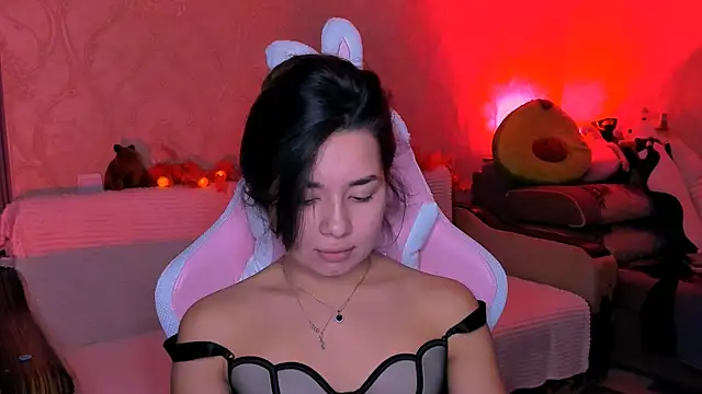 Swee Alicee online show from September 17, 6:42 pm