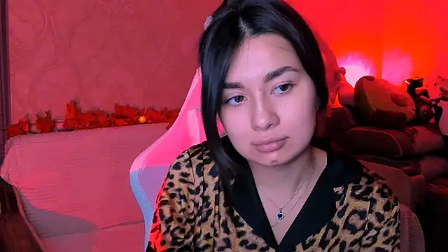 Swee Alicee online show from October 15, 7:47 pm