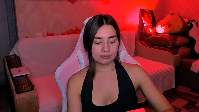 Swee Alicee online show from July 6, 9:06 pm