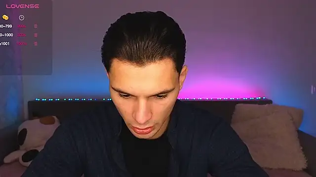 Snapshot of denlover1 chatting on November 3, 7:53 am denlover1 online show from November 3, 7:53 am