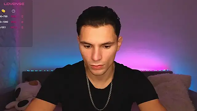 Snapshot of denlover1 chatting on November 4, 7:51 am denlover1 online show from November 4, 7:51 am