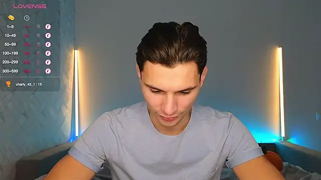 Snapshot of denlover1 chatting on November 23, 9:09 am denlover1 online show from November 23, 9:09 am