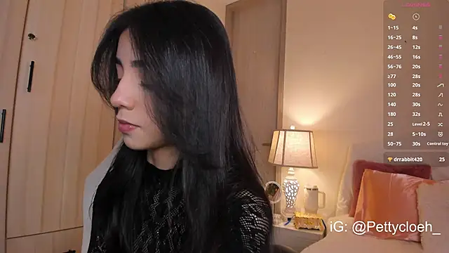 Snapshot of PettyCloeh chatting on September 15, 10:10 pm PettyCloeh online show from September 15, 10:10 pm