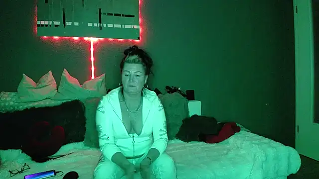 Missnikita6 online show from January 24, 5:53 pm