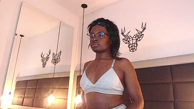 candy lovee69 online show from November 1, 5:26 pm