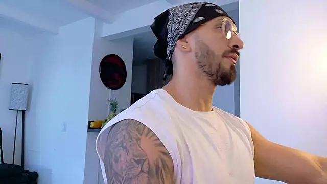 tony muscle online show from October 25, 9:42 pm