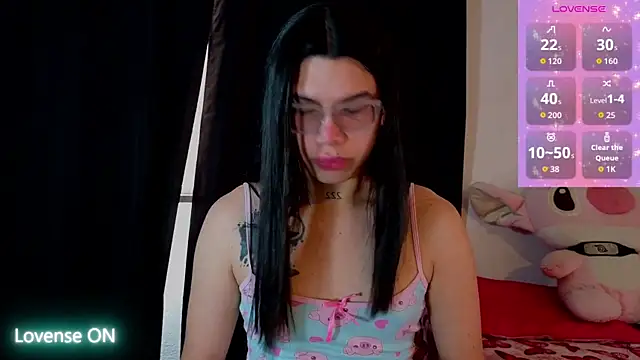 Snapshot of Samantha_Rusell chatting on July 15, 8:14 pm Samantha Rusell online show from July 15, 8:14 pm