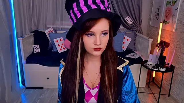 StellaGloww online show from October 31, 4:19 pm