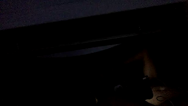 Snapshot of yeswewill13 chatting on September 22, 6:15 am yeswewill13 online show from September 22, 6:15 am