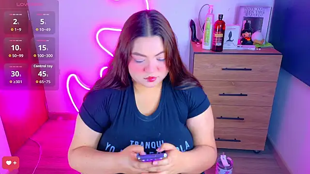 Snapshot of Rebeca_charme21 chatting on October 6, 7:17 am Rebeca charme21 online show from October 6, 7:17 am