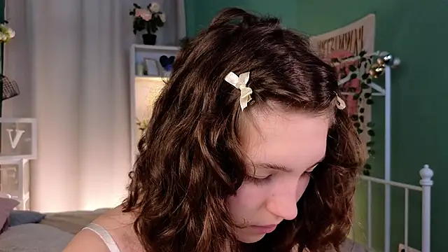Snapshot of cherry_lea chatting on January 4, 11:54 am cherry lea online show from January 4, 11:54 am