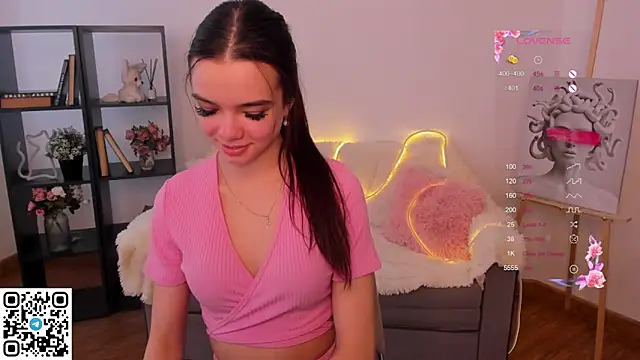 LizaTheButter online show from March 19, 8:12 am