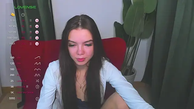 LizaTheButter online show from March 21, 5:43 am