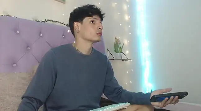 Apolo Hidalgo01 online show from March 2, 4:42 pm