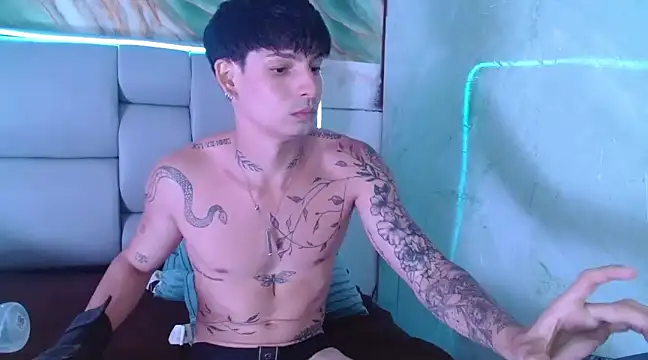 Apolo Hidalgo01 online show from March 5, 5:39 pm