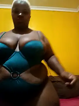 Snapshot of HotBootyBabe90 chatting on January 7, 2:53 am HotBootyBabe90 online show from January 7, 2:53 am