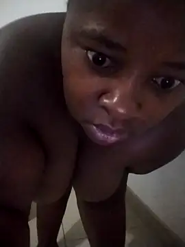 Snapshot of HotBootyBabe90 chatting on February 13, 3:46 am HotBootyBabe90 online show from February 13, 3:46 am