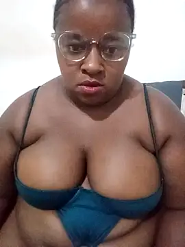 Snapshot of HotBootyBabe90 chatting on February 27, 8:42 pm HotBootyBabe90 online show from February 27, 8:42 pm