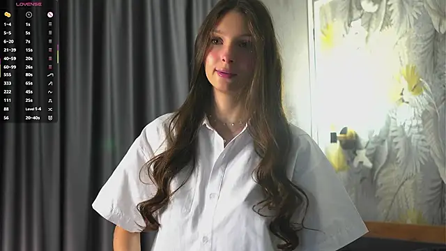 GeorginaCurvin online show from March 6, 1:24 am