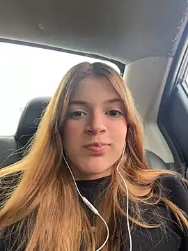 Nora Vennucci online show from December 16, 9:20 pm