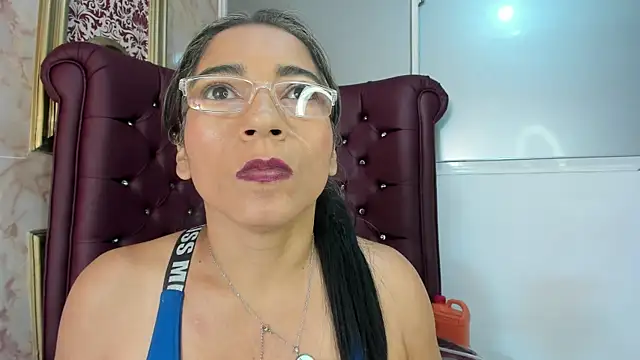 Snapshot of mature_bigass__ chatting on January 15, 4:00 pm mature bigass online show from January 15, 4:00 pm