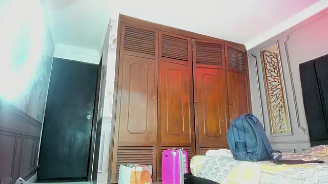 Snapshot of mature_bigass__ chatting on March 19, 8:54 pm mature bigass online show from March 19, 8:54 pm