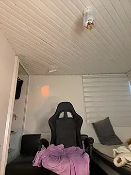 Anily Lovely online show from February 19, 11:04 pm