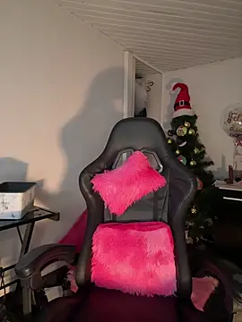 Anily Lovely online show from February 13, 12:06 am