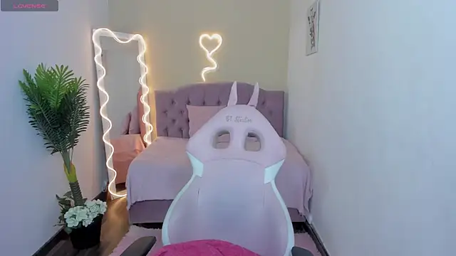 kendra tay online show from January 10, 3:07 am