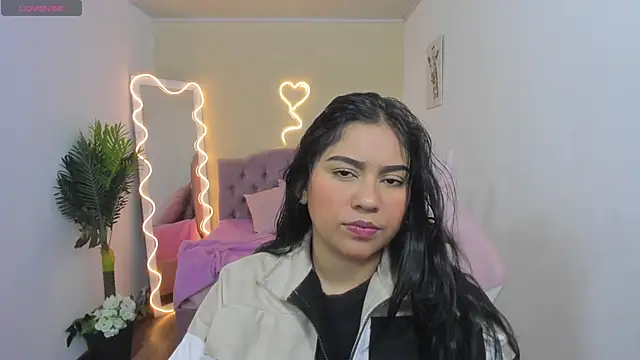 kendra tay online show from February 4, 3:22 am