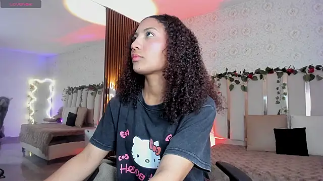 Daphnne tay online show from February 20, 3:47 am