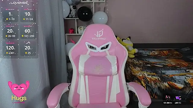 Snapshot of CassieJuice69 chatting on December 21, 1:21 pm CassieJuice69 online show from December 21, 1:21 pm