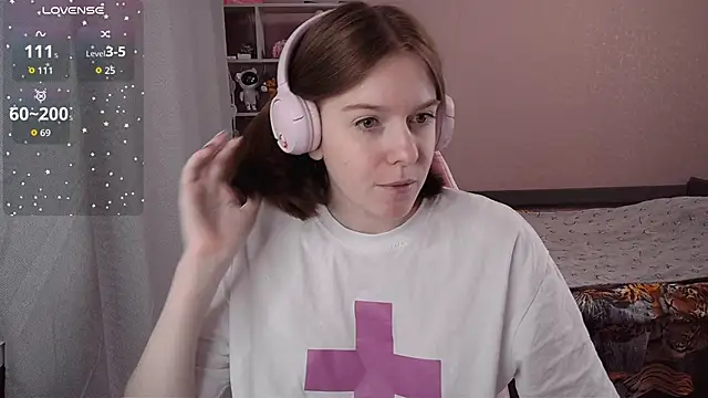 Snapshot of CassieJuice69 chatting on November 19, 5:24 pm CassieJuice69 online show from November 19, 5:24 pm