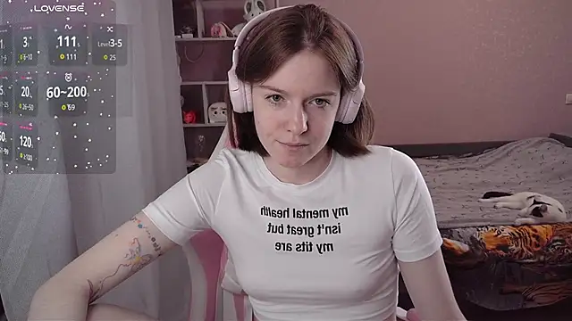 Snapshot of CassieJuice69 chatting on November 21, 6:39 pm CassieJuice69 online show from November 21, 6:39 pm