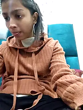 Snapshot of Aleena_Rai chatting on December 5, 6:55 pm Aleena Rai online show from December 5, 6:55 pm