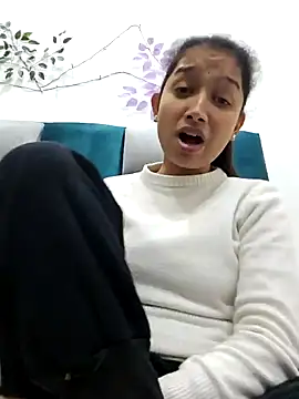 Snapshot of Aleena_Rai chatting on December 30, 7:11 pm Aleena Rai online show from December 30, 7:11 pm