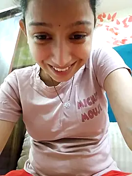 Snapshot of Aleena_Rai chatting on March 19, 6:34 pm Aleena Rai online show from March 19, 6:34 pm