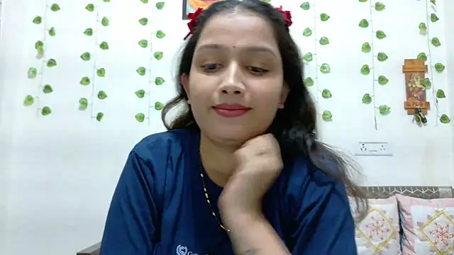 Snapshot of Aleena_Rai chatting on October 29, 6:53 pm Aleena Rai online show from October 29, 6:53 pm