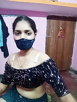 Snapshot of Cute-Simmi chatting on December 11, 10:36 am Cute-Simmi online show from December 11, 10:36 am