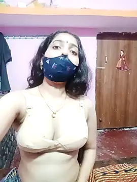 Snapshot of Cute-Simmi chatting on December 24, 5:34 pm Cute-Simmi online show from December 24, 5:34 pm