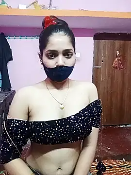 Snapshot of Cute-Simmi chatting on December 24, 8:38 pm Cute-Simmi online show from December 24, 8:38 pm