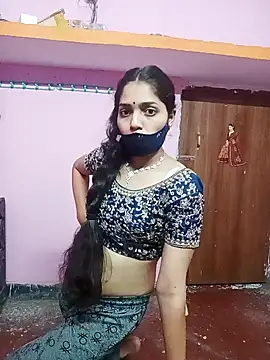 Snapshot of Cute-Simmi chatting on December 29, 5:01 pm Cute-Simmi online show from December 29, 5:01 pm