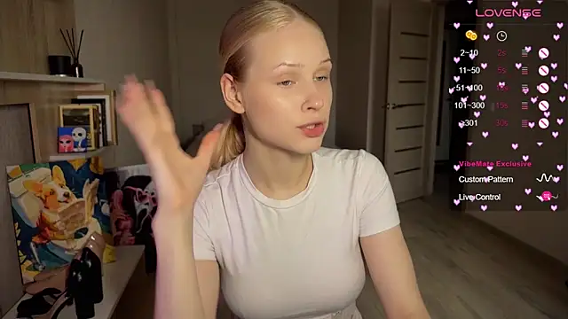 lisa barbie online show from October 6, 8:12 am