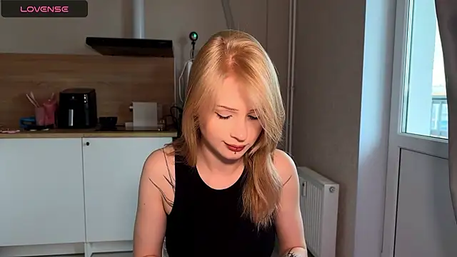 lisa barbie online show from May 24, 6:29 am