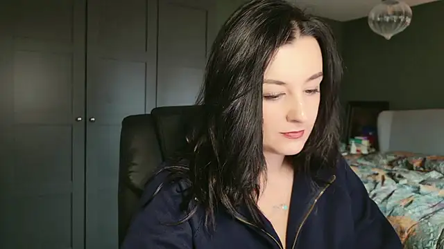 flatwhite0 online show from January 8, 9:55 am